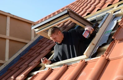 Pose de fenêtres de toit Velux à Montroy